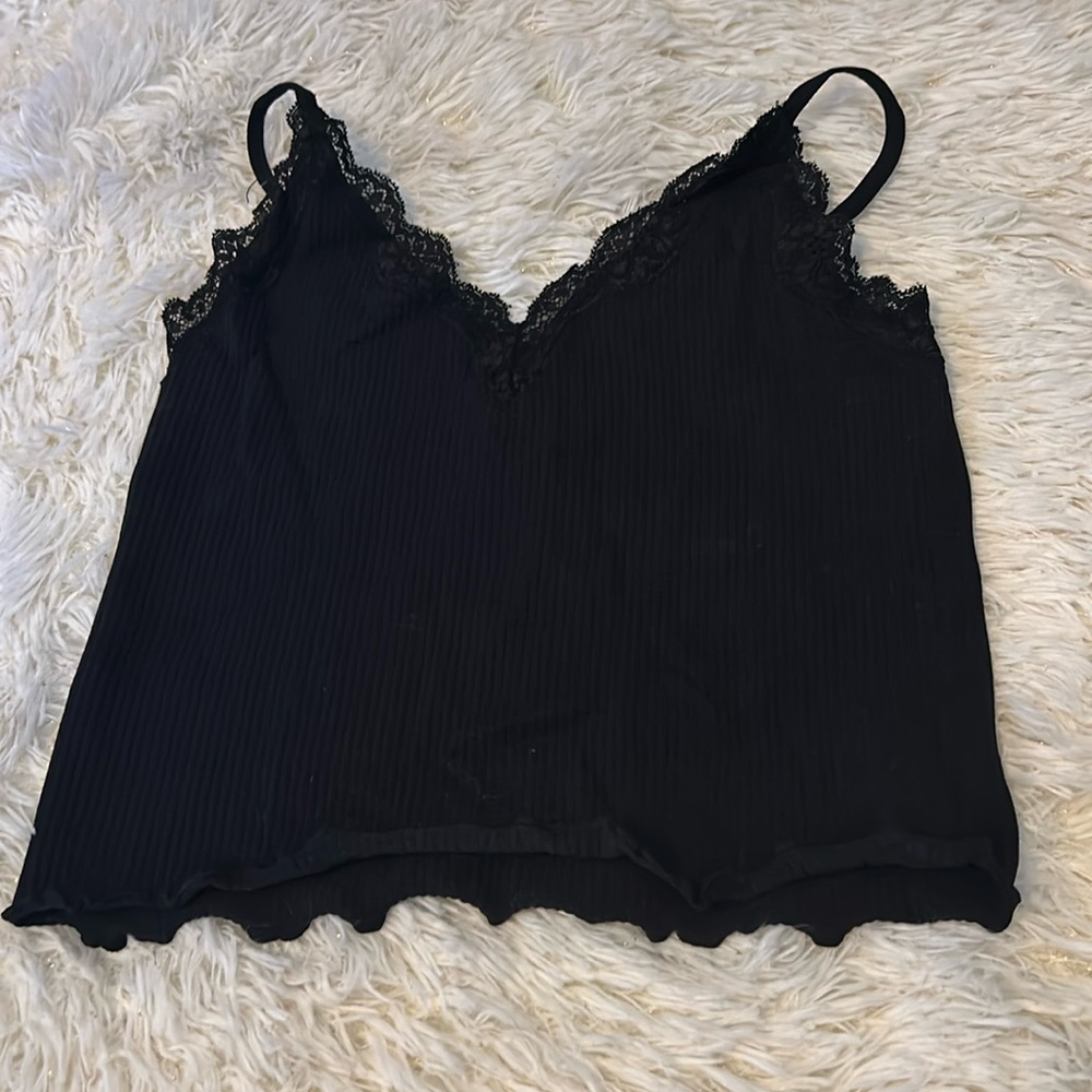 Active basic lace cropped tank in size small/medium color black